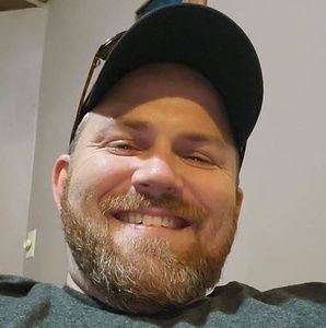 Meet your Posher, Derrick